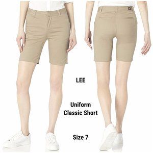 NWT LEE School Uniform Short Juniors 8-Inch Classic Bermuda Size 7 Beige Shorts